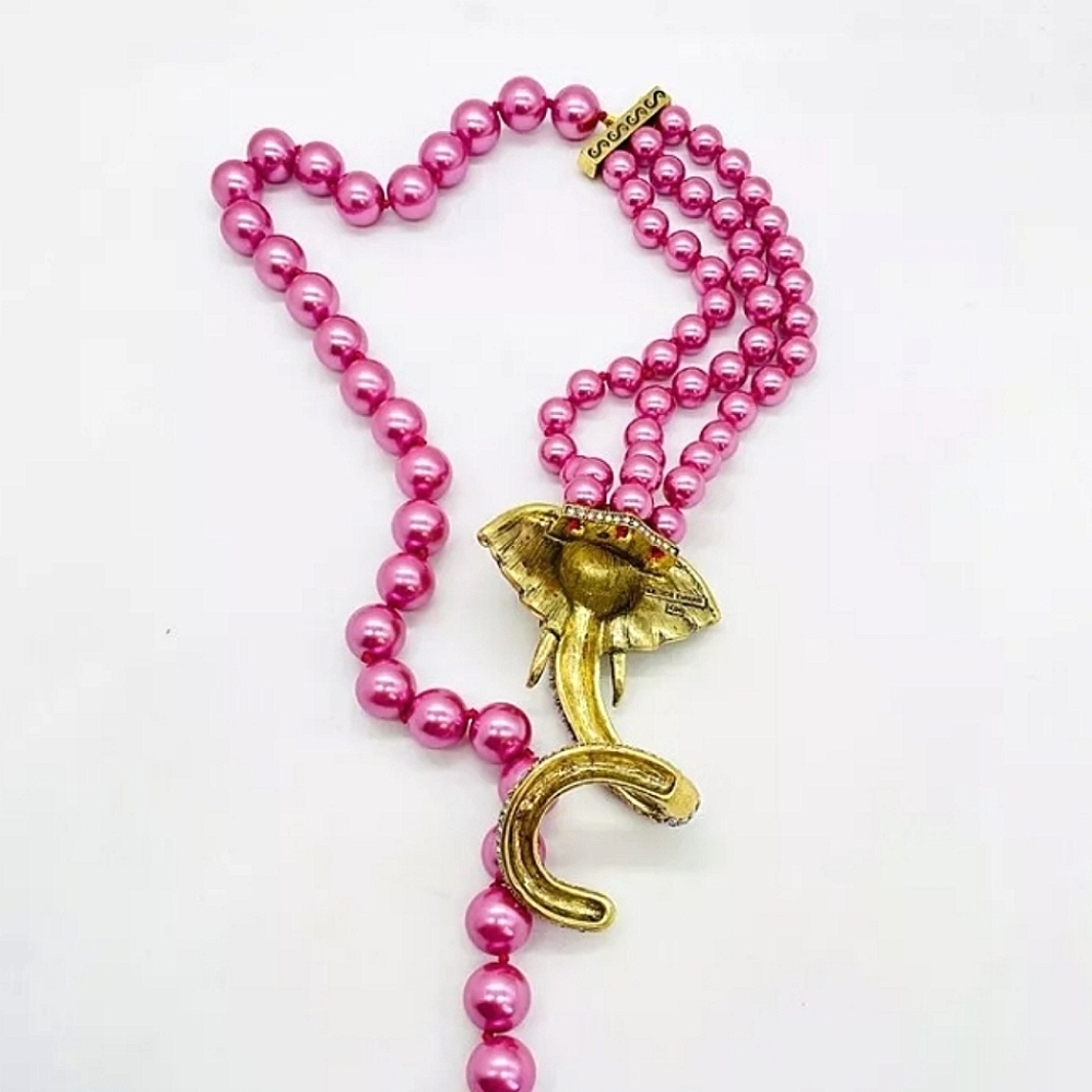 🌹Heidi Daus Aurora Borealis Crystal Statement Necklace in Pink
